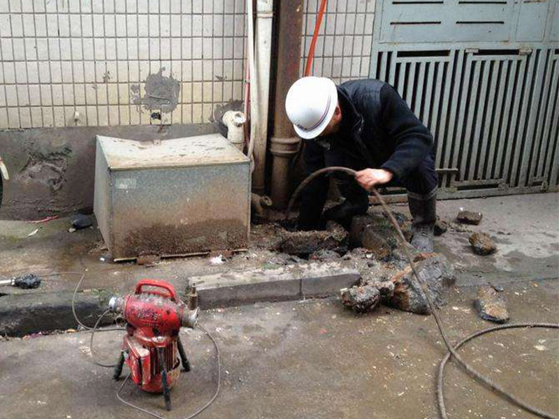 福海疏通下水道的价格没有这么贵，这样的收费不合理